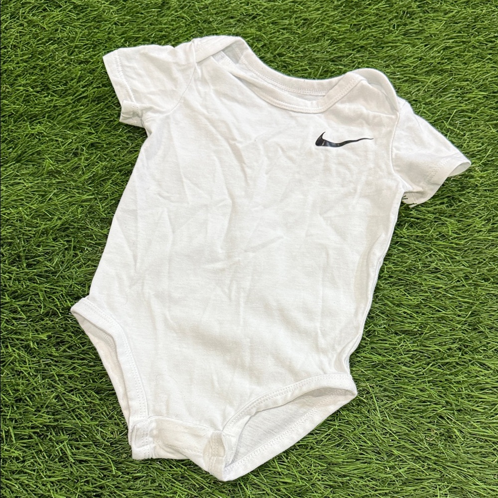 Infant Nike Bodysuit